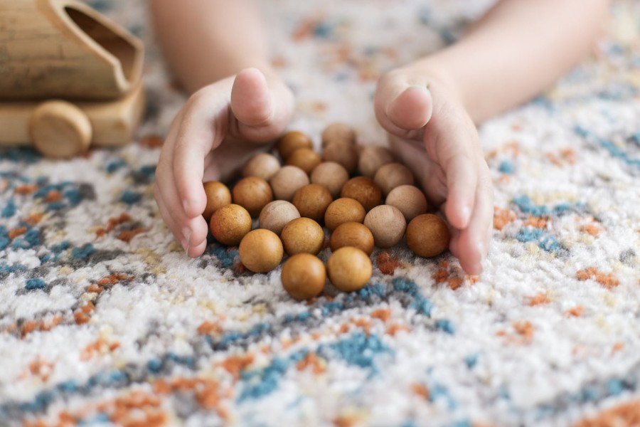 Educational Q Toys | 2 Tone Wooden Balls (Set Of 50)